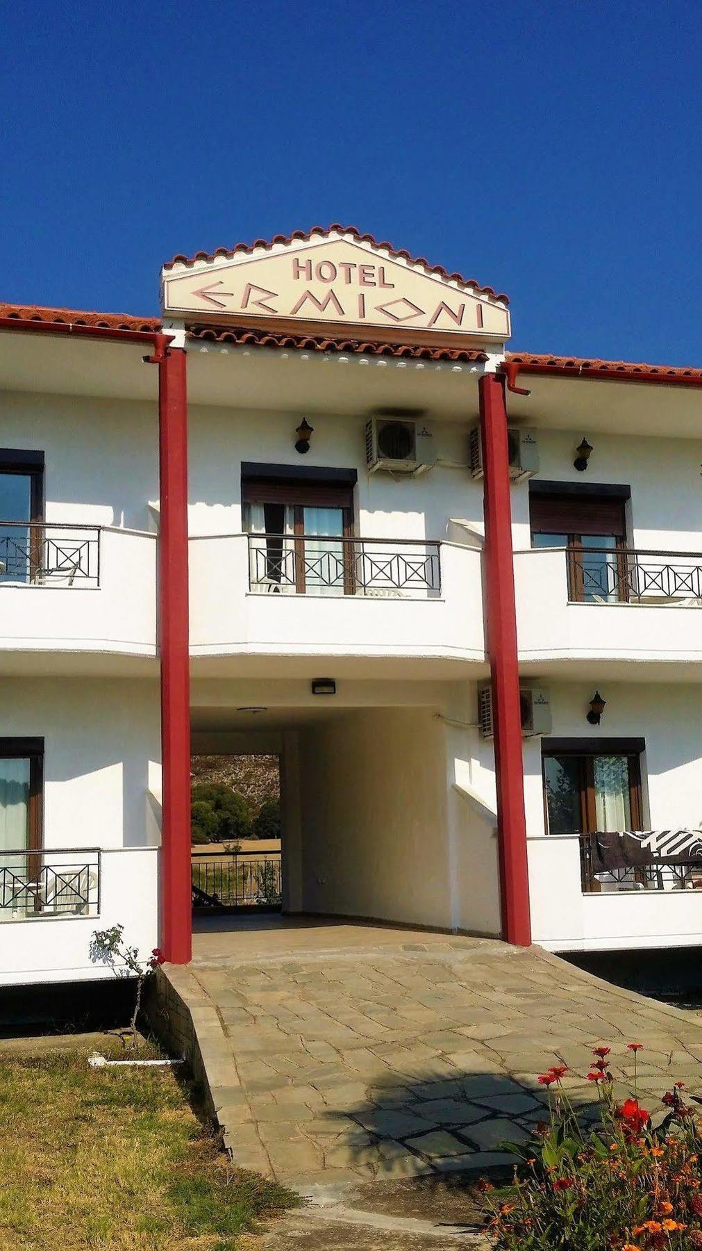 Ermioni 3*